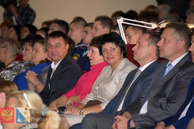 Татьяна Лобач и Екатерина Алтабаева поздравили Гагаринский район с Днём рождения