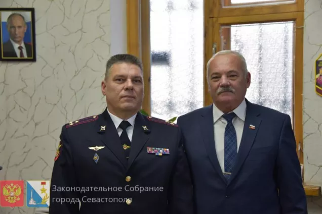 Евгений Дубовик поздравил севастопольских фельдъегерей с профессиональным праздником