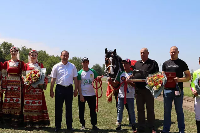 Юрий Бурлачко.Сложно представить казака, который бы не владел искусством верховой езды