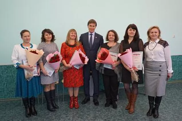 Сергей Суховенко встретился с многодетными матерями Константиновского района