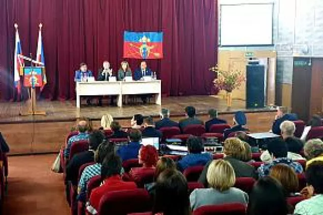 Михаил Сапрыкин принял участие в работе информационной группы в Весёловском районе