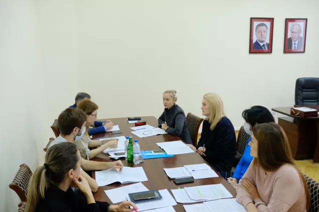 Астраханские законодатели обсуждают проект закона о предоставлении земельных участков казачьим обществам