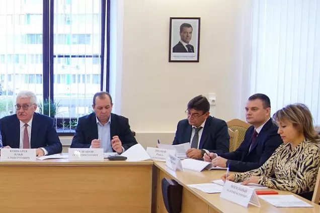 В регионе продолжится работа по стимулированию муниципалитетов к увеличению собираемости налогов