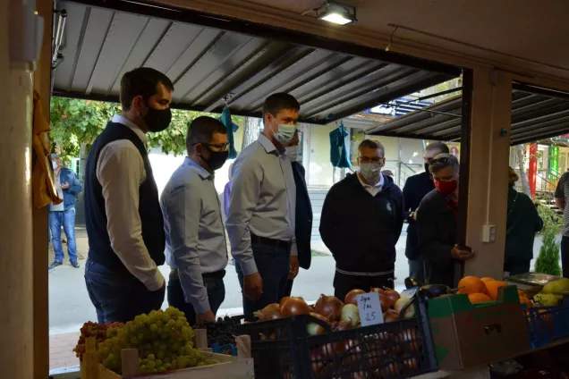 Сергей Алтухов.Проведена большая работа по открытию ярмарок выходного дня.