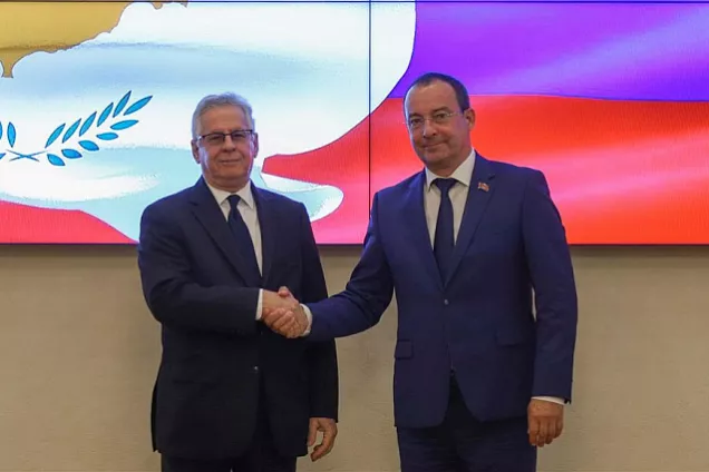 Председатель парламента Кубани Юрий Бурлачко встретился с Чрезвычайным и Полномочным Послом Кипра в РФ Андреасом Зиноносом