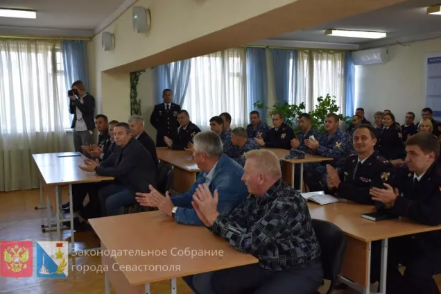 Василий Зубенко поздравил сотрудников вневедомственной охраны Севастополя с 67-летием со дня образования службы