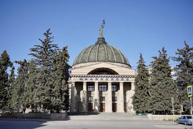 Поздравление председателя Волгоградской областной Думы Александра Блошкина с Днем космонавтики