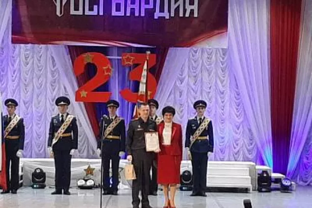 Валентина Руденко поздравила с Днем защитника Отечества военнослужащих