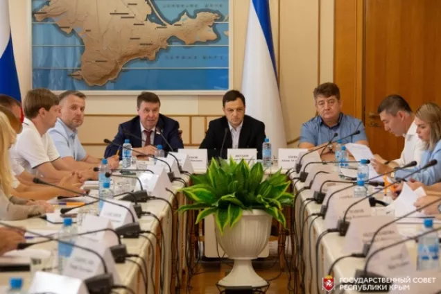 В крымском парламенте обсудили стратегию государственной национальной политики