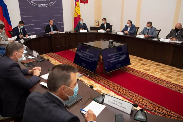 Депутаты ЗСК оценили условия работы мировых судей Кубани