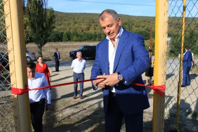 Владимир Константинов принял участие в символическом зажжении газового факела в  селе Синапное Бахчисарайского района Крыма