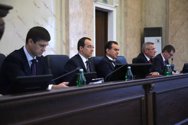 Депутаты приняли Терпрограмму госгарантий бесплатного оказания медицинской помощи