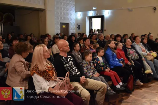 Елена Глотова приняла участие в торжественном мероприятии «Чужих детей не бывает»