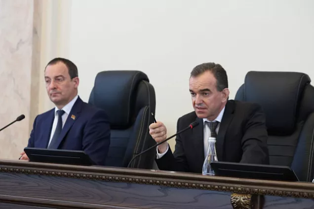 Депутаты ЗСК указали на проблемные моменты при выполнении краткосрочного плана регпрограммы по капремонту многоэтажек