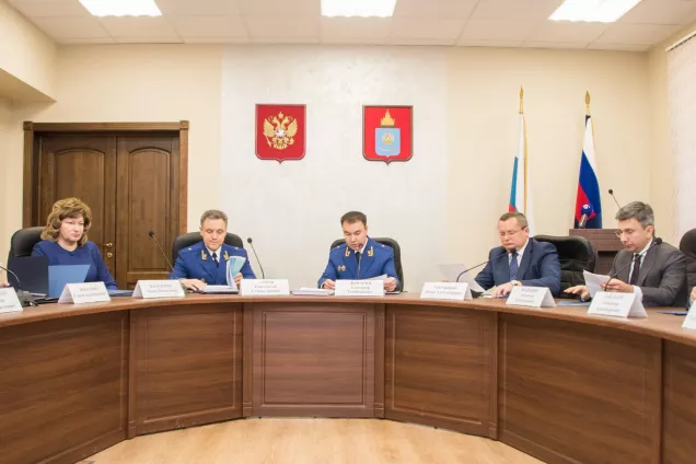 Прокурор области заявил о необходимости антикоррупционных проверок в отношении всех руководителей государственных и муниципальных организаций