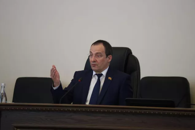 Законодатели Кубани рассмотрели изменения в Устав края