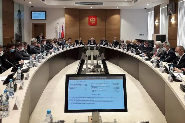 Региональным парламентом рассмотрен доклад детского омбудсмена