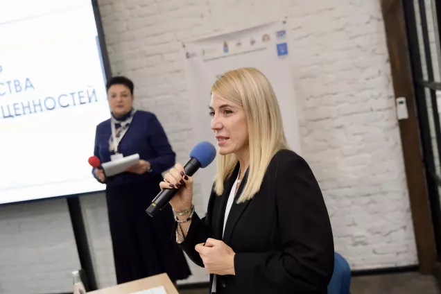 Астраханские парламентарии  участвовали в обсуждении роли педагогов в формировании традиционных ценностей