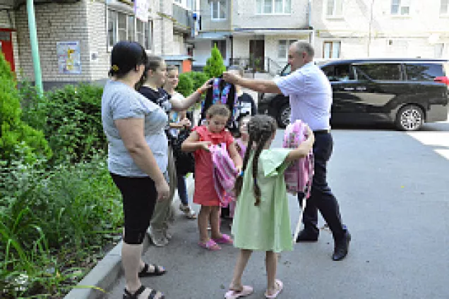 Спикер Парламента КЧР принял участие в традиционной Всероссийской акции «Собери ребёнка в школу»