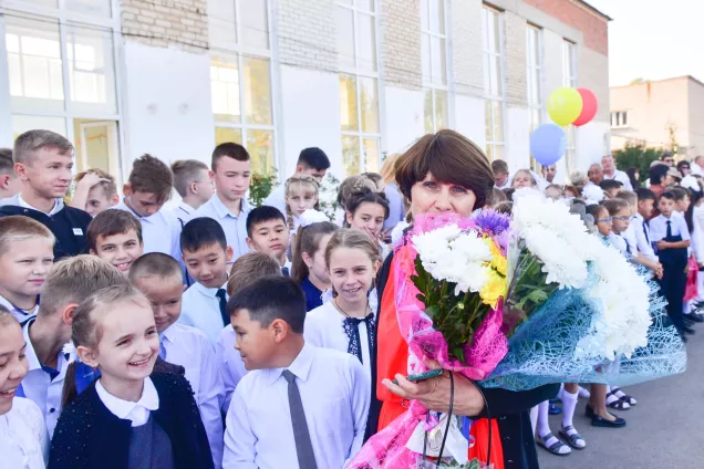 Важная социальная инициатива - бесплатное горячие питание в начальные классы страны. ПРИНЯТО.