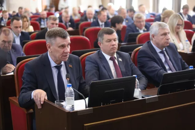 Кубанские законодатели утвердили увеличение выплат логопедам и социальным педагогам