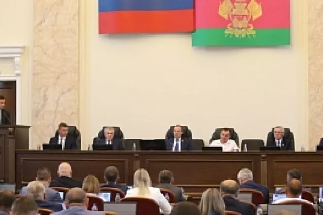 Депутаты ЗСК рассмотрели корректировки выборного регионального законодательства