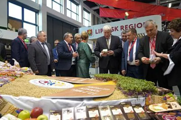 Вячеслав Василенко в составе донской делегации посетил Международную выставку-ярмарку «Зеленая неделя-2020» в Берлине