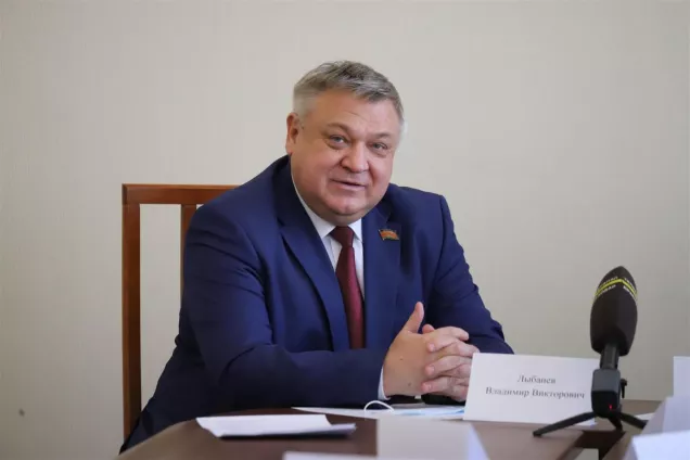 Депутаты Кубани  поддержат на законодательном уровне борьбу с «визуальным мусором» на зданиях