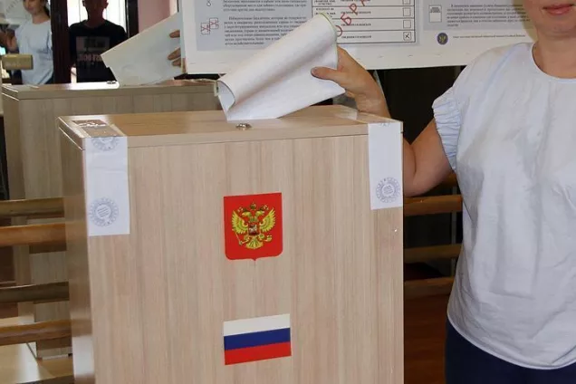 В. Путин подписал закон о запрете избираться причастным к экстремистским организациям