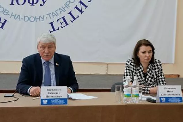 В Ботаническом саду ЮФУ депутаты обсудили проблемы и перспективы озеленения донского края