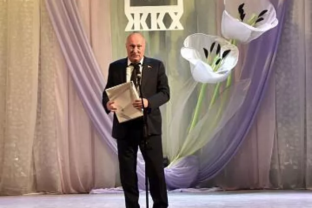 Сергей Косинов поздравил таганрожцев с Днем работников ЖКХ 