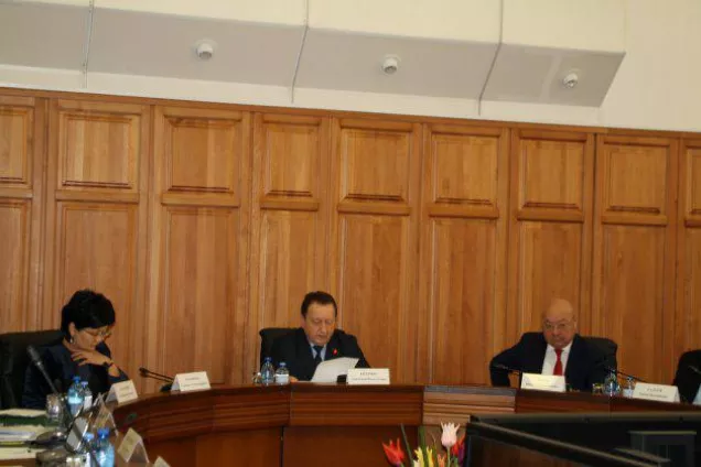 А. Козачко.Поправки к Конституции РФ были поддержаны большинством голосов