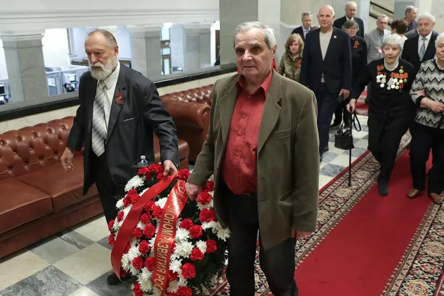 В ГД почтили память погибших в годы Великой Отечественной войны сотрудников Госплана СССР