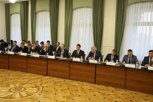 В кубанском парламенте выработали рекомендации по дальнейшему развитию Белореченского района