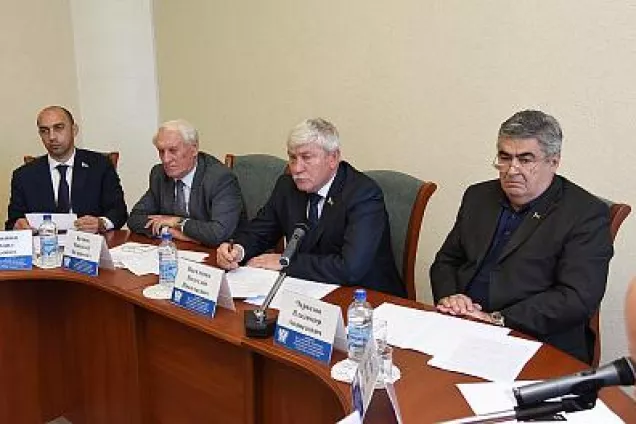 Донские депутаты намерены восстановить социальную справедливость в отношении членов семей Героев России