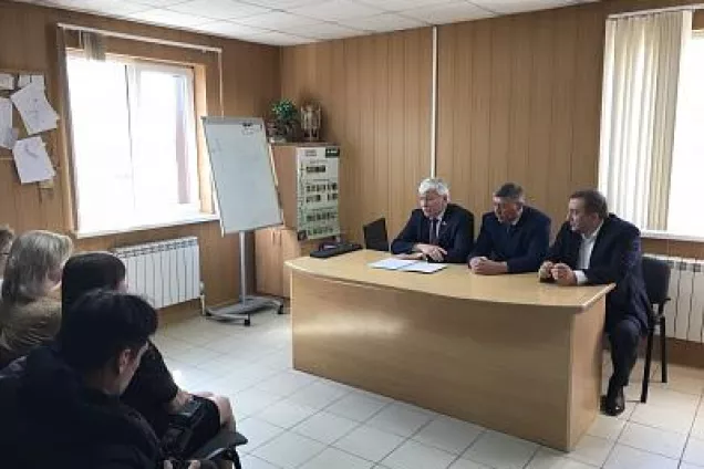 Вячеслав Василенко провел ряд встреч с жителями Обливского района