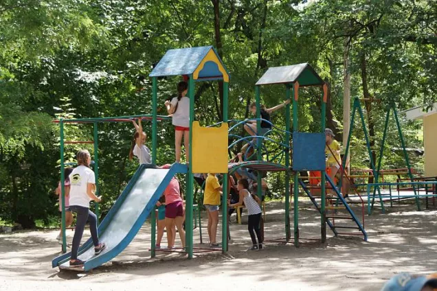 Поздравление председателя Волгоградской областной Думы Александра Блошкина с Международным днём защиты детей