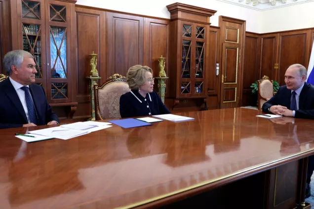 Президент России В.Путин встретился с председателями ГД РФ и СФ РФ