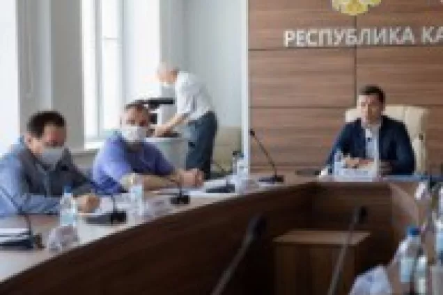 На совещании по вопросам снижения риска распространения коронавируса в Калмыкии