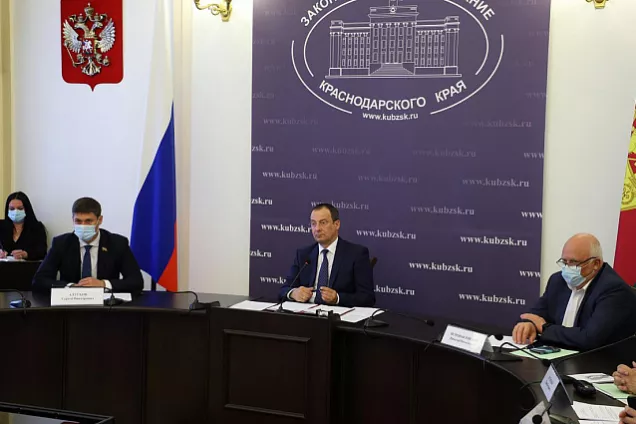 Законодатели Кубани дали краевому УФНС рекомендации по сокращению налоговой недоимки