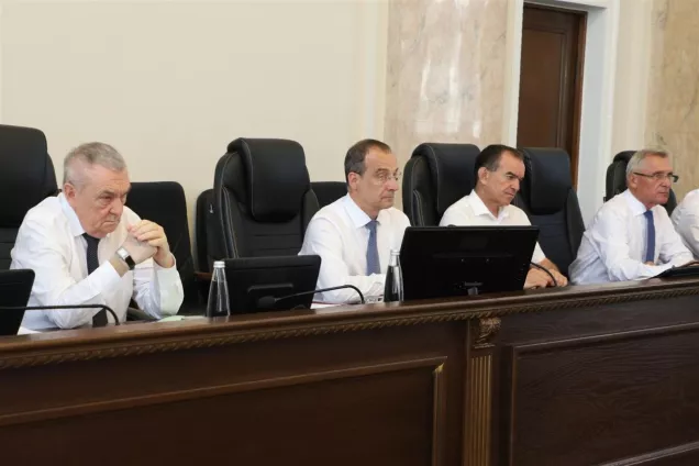 Кубанские законодатели на очередной 63-й сессии подвели итоги парламентского года