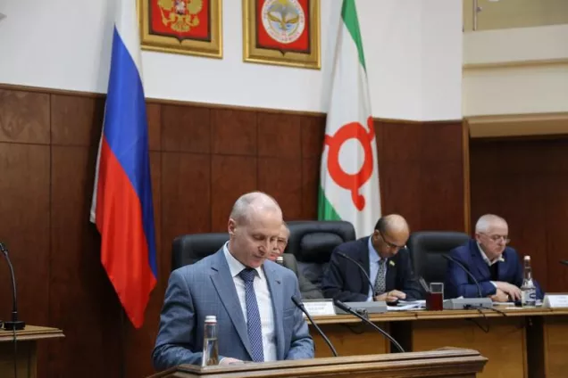 На внеочередном заседании Народного Собрания Республики Ингушетии парламентарии заслушали доклад о результатах деятельности Контрольно-счетной палаты РИ за 2019 год