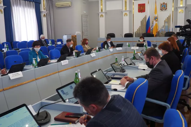 Ставропольские законодатели держат на контроле ситуацию на рынке труда края