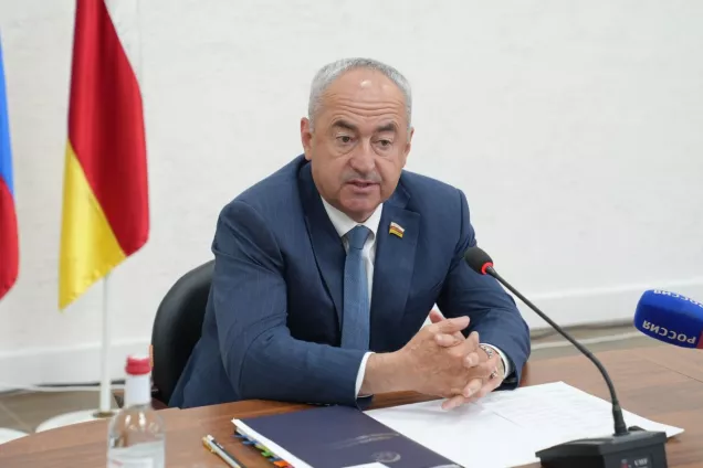 Спикер парламента РСО-Алания Таймураз Тускаев. 30 лет вместе с народом