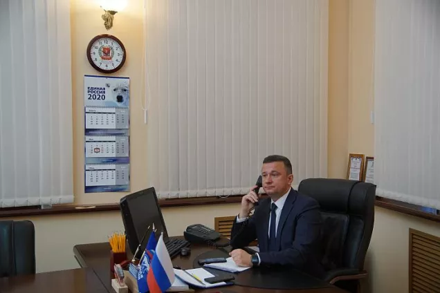 Областные депутаты содействуют решению актуальных для жителей вопросов