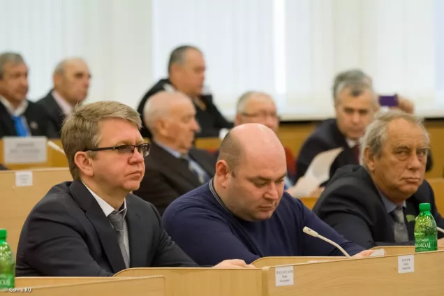 Согласно принятому закону уточняется перечень документов для предоставления нуждающимся жилья по договорам социального найма