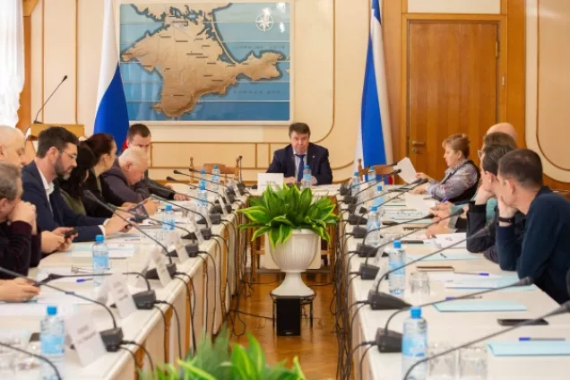 В крымском парламенте состоялось заседание комиссии по созданию нового гимна Республики Крым