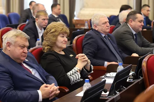 Депутаты ЗСК скорректировали  Терпрограммы по бесплатной медпомощи и приняли новую