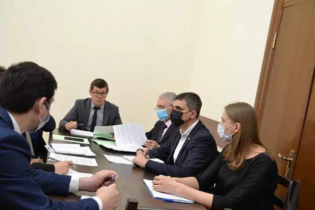 Законодатели Кубани согласовали корректировку госпрограммы о развитии промышленности края