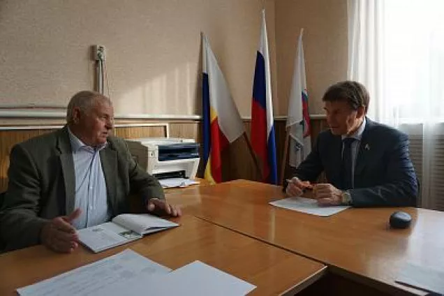 Сергей Суховенко провел приемы избирателей  Цимлянского и Константиновского района